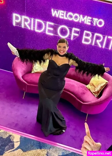 Roxanne Hoyle OnlyFans Thumbnail #usWcojZ8Fd