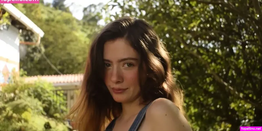 Roxanne K Main Profile Photo