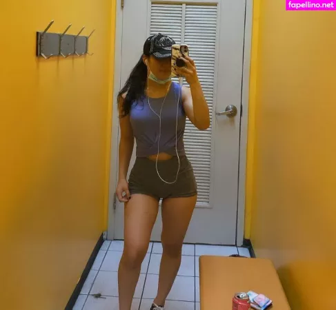 Roxanne Perez OnlyFans Thumbnail #D7qGxe7Rgj