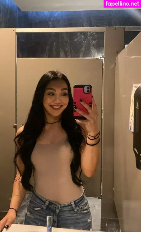 Roxanne Perez OnlyFans Thumbnail #qIgTXU3yV8