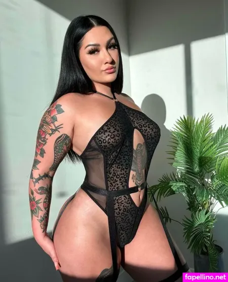 Roxanne Roselle 3 OnlyFans Thumbnail #4R48cC8N5C
