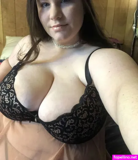 Roxanne OnlyFans Thumbnail #Ae50LyoiNN