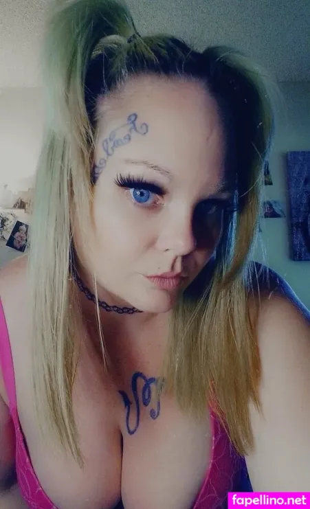 Roxannehot94 OnlyFans Thumbnail #B5bxmWeYrV