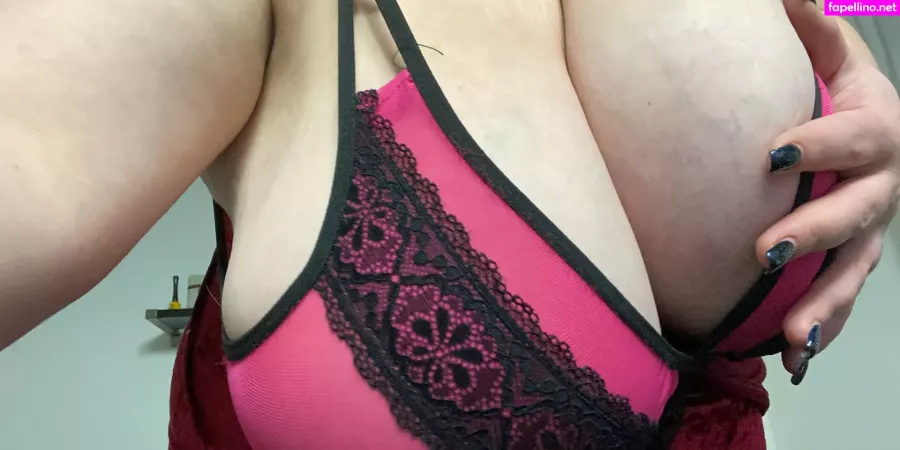 Roxannemiller OnlyFans Thumbnail #ntyjBf6UXY