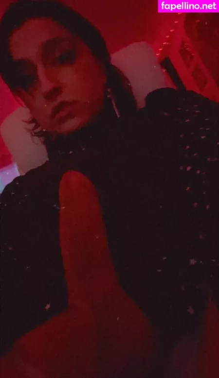 Roxannerom OnlyFans Thumbnail #FppPw8KDt1