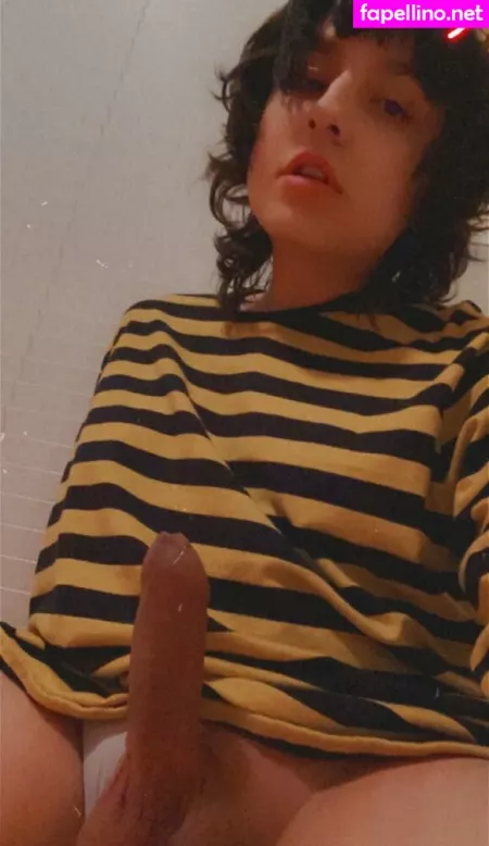 Roxannerom OnlyFans Thumbnail #QNUBo0xCQI