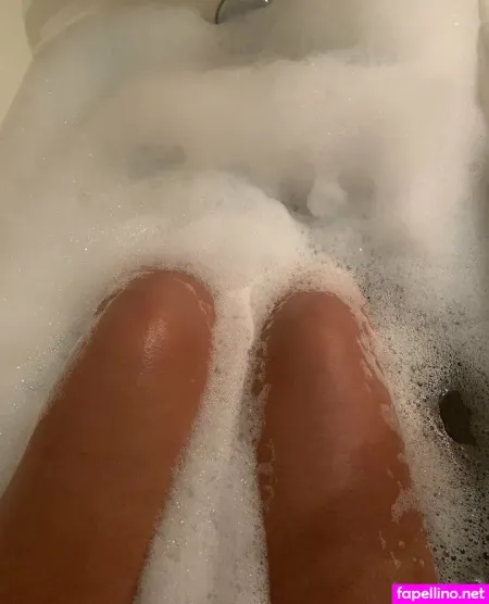 Roxannerye OnlyFans Thumbnail #qPodIUiS1t