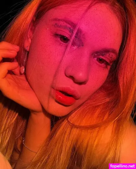 Roxannken OnlyFans Thumbnail #0qGR5nhMw9