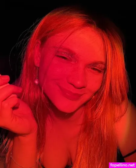 Roxannken OnlyFans Thumbnail #oT5yFEIyv7