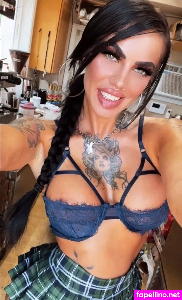 roxi_riotxx, roxiriotxx Nude Leaked OnlyFans Photo #2eH6L9EVK2
