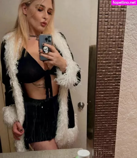 Roxicontin OnlyFans Thumbnail #4NKtZYhtt0