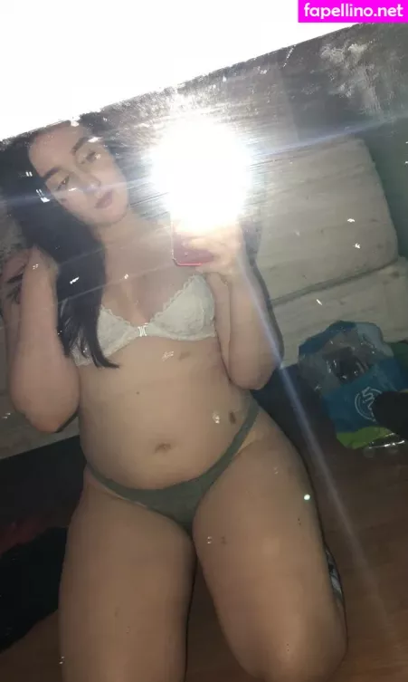 Roxieyourdream OnlyFans Thumbnail #6O4Zq6sygj