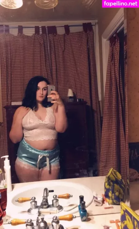 Roxieyourdream OnlyFans Thumbnail #9MtaMs26cC