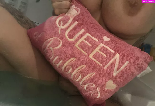 Roxikeogh OnlyFans Thumbnail #gN3gv8r79O