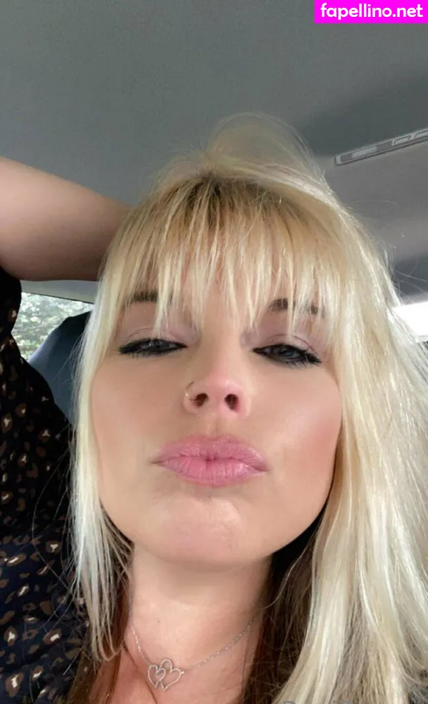 risque_renay, roxirenay Nude Leaked OnlyFans Photo #4ILohwtyOt