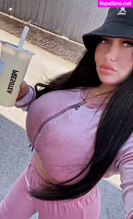 Roxnour OnlyFans Thumbnail #pwp4rvjRhj