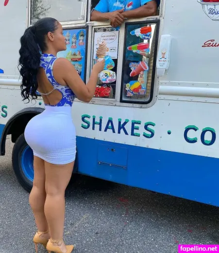 Roxsana Diaz OnlyFans Thumbnail #xJdZRGMtSL