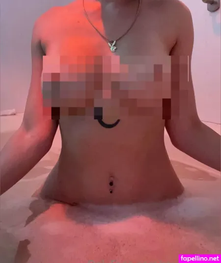 Roxxannnie 1 OnlyFans Thumbnail #bNwLTCVlZc