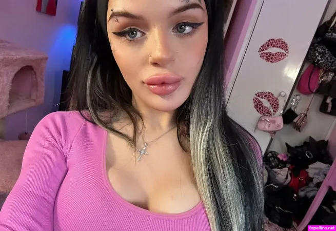 Roxxiquinzell OnlyFans Thumbnail #aMb4SQEDjS