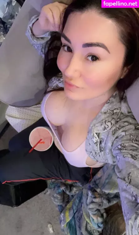 Roxxirdz OnlyFans Thumbnail #Tbdc4xnEcN