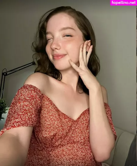 Roxxy Webb OnlyFans Thumbnail #2kwegRoIXt
