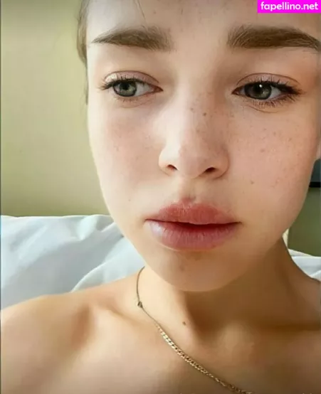Roxxy Webb OnlyFans Thumbnail #sUSSU6XsBG