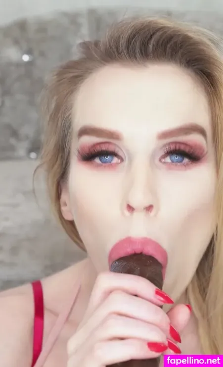 Roxy Cox OnlyFans Thumbnail #qyj7CLHZX0