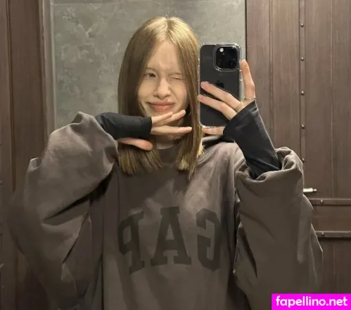 Roxy Golden OnlyFans Thumbnail #yi6kbbf1xw