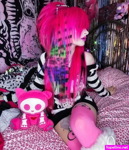 Roxy Katrina OnlyFans Thumbnail #A38ud5Bbtq