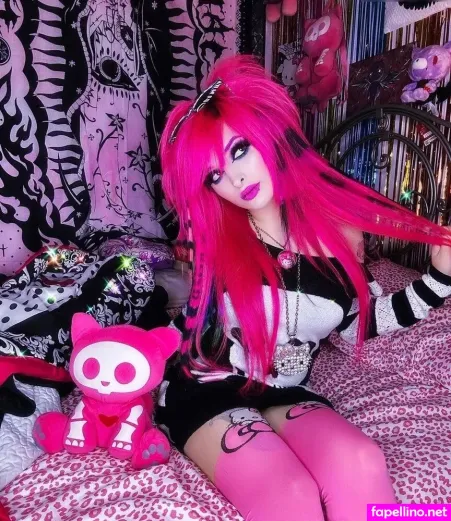 Roxy Katrina OnlyFans Thumbnail #i61IYNZ3oa