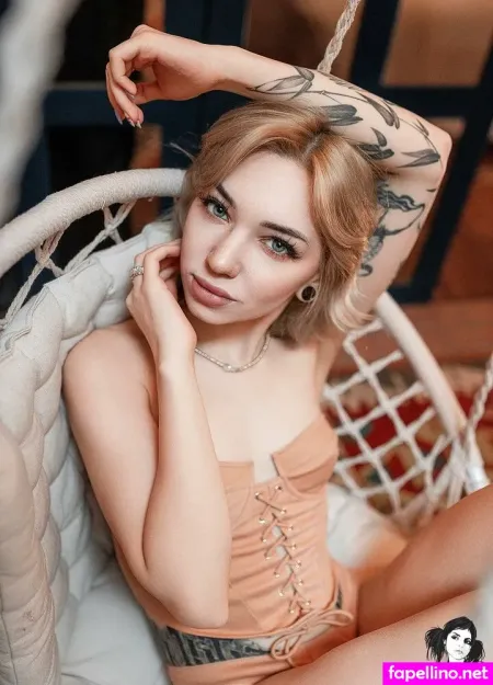 Roxy Loov OnlyFans Thumbnail #H13op6v3uX