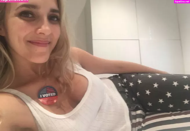 Roxy Paper Scissors OnlyFans Thumbnail #UH3G2bzYoy