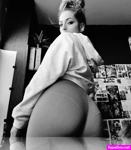 Roxy Wayne OnlyFans Thumbnail #0cQGRhUt8v