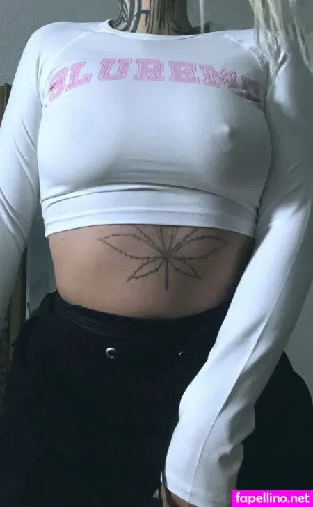 Roxy Wayne OnlyFans Thumbnail #2dUCfz5Zsb