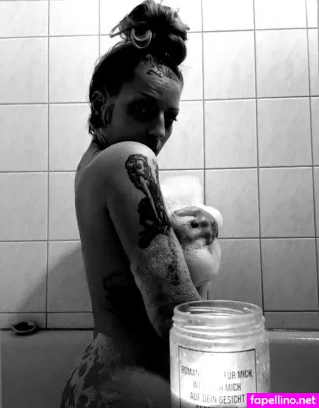 Roxy Wayne OnlyFans Thumbnail #AuIm6C9Zj5