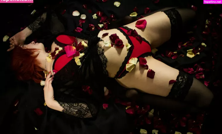 Roxykitsune OnlyFans Thumbnail #YENPFBWkZu