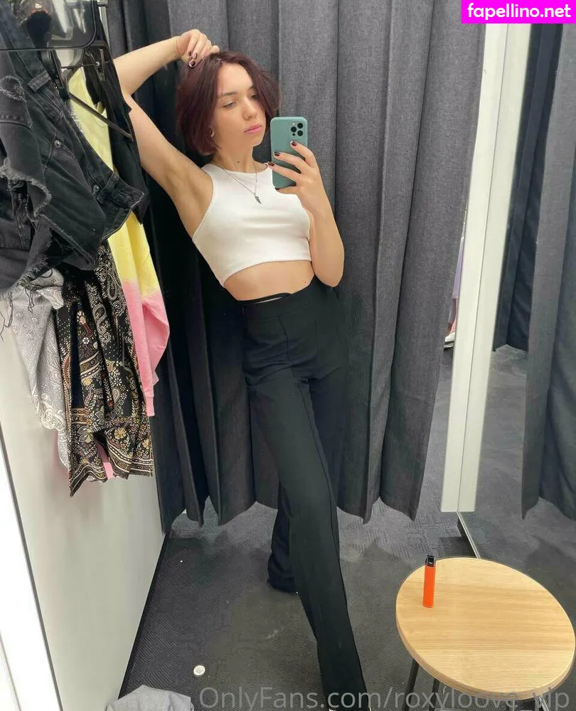mayberoxy, roxyloove_vip Nude Leaked OnlyFans Photo #B2ncswpvxY