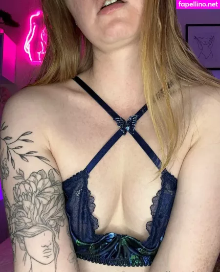 Roxyredheadxoxo OnlyFans Thumbnail #Pkt8FbhlRj