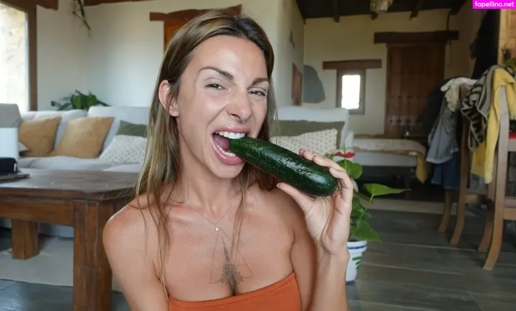 Roxysdreamfree OnlyFans Thumbnail #IwdizKU7Fz