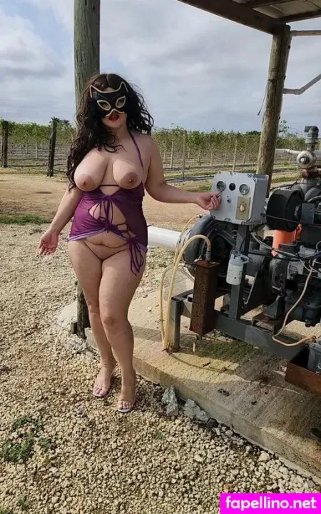 Roxytrujillothecurvymom OnlyFans Thumbnail #GbgnHIMsmE