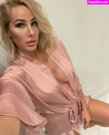 Roxyyfoxx OnlyFans Thumbnail #hwK8ByMIgz