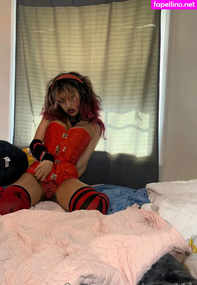 holiestsuccubus, roxyz111 Nude Leaked OnlyFans Photo #YeUDd53Cwl