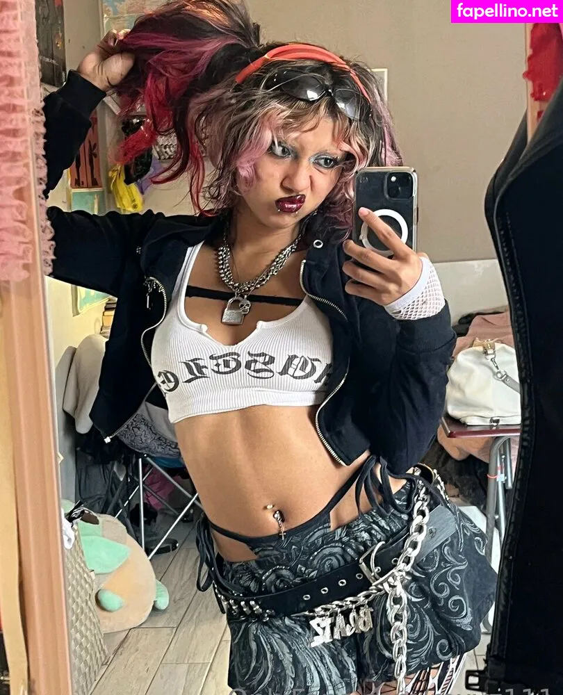 holiestsuccubus, roxyz111 Nude Leaked OnlyFans Photo #iUknnEcaog