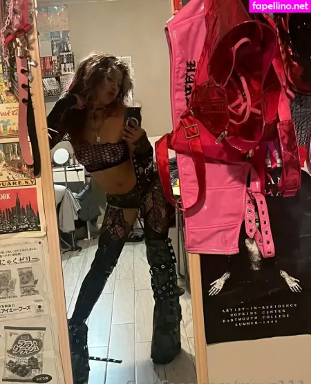 Roxyz111 OnlyFans Thumbnail #npDlvp5yDf