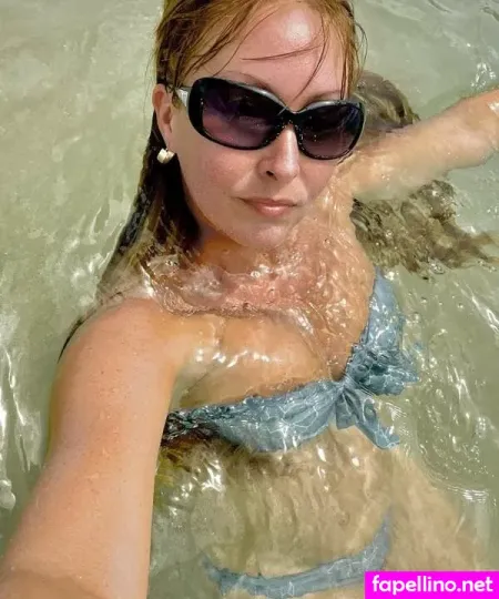 Royalmasterqueen OnlyFans Thumbnail #2oIwrwIzWm