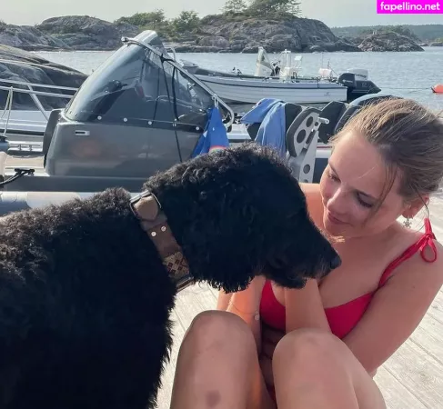 Royals OnlyFans Thumbnail #XOHTdiQkTU