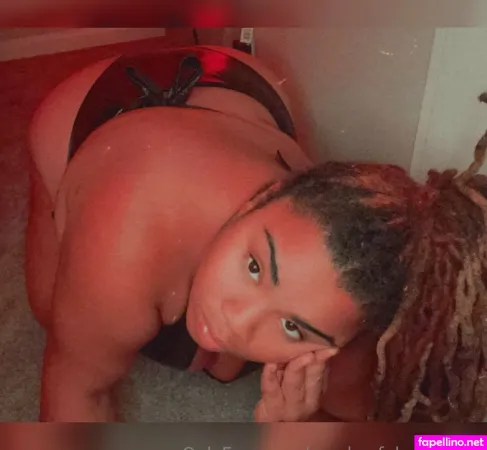 Royalsmfplayhousex OnlyFans Thumbnail #TcwSetvELF