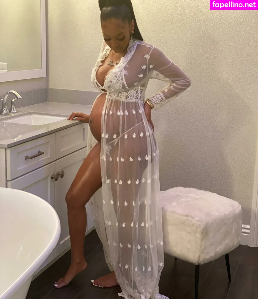 Royalty, royalty24kt, royalty_24kt Nude Leaked OnlyFans Photo #WJzyGquv2n