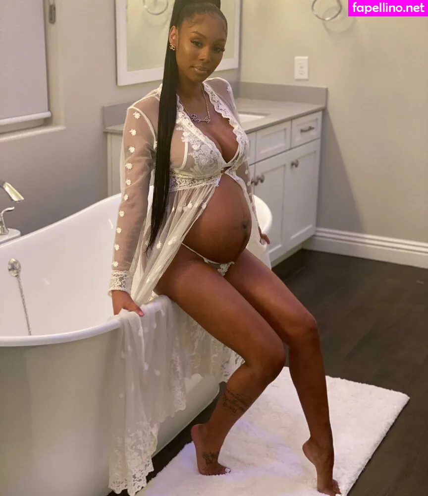 Royalty, royalty24kt, royalty_24kt Nude Leaked OnlyFans Photo #mE1dHNf3fD