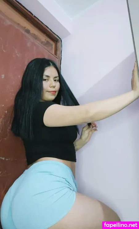 Roz Aguilar OnlyFans Thumbnail #l5MUWswBcj